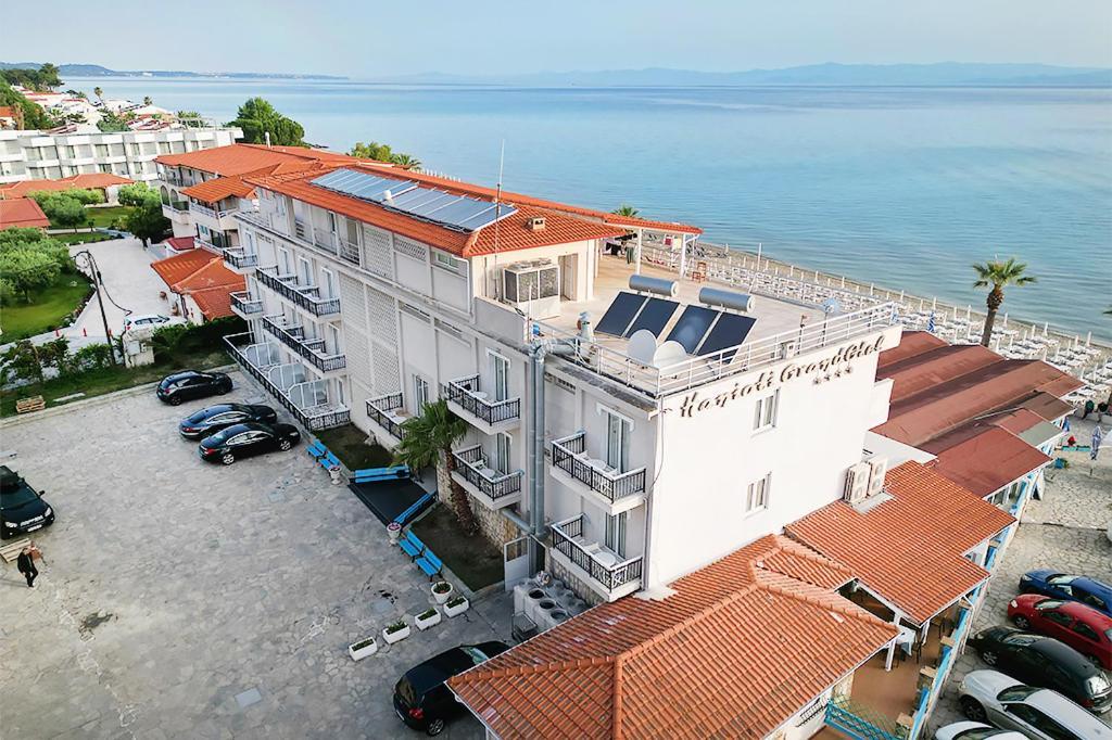 Hanioti Grandotel Екстер'єр фото